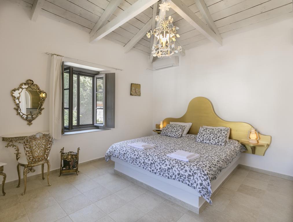 Villa Sunrise Хидра Екстериор снимка